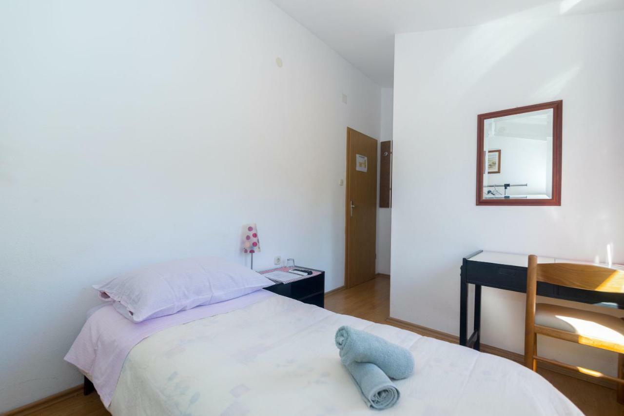Rooms Marijana Caporice Esterno foto