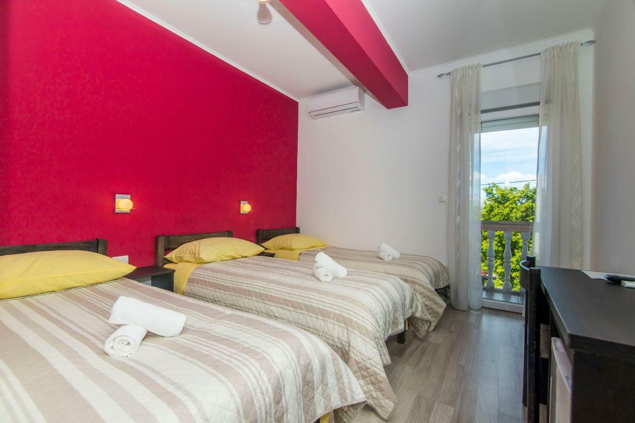 Rooms Marijana Caporice Esterno foto