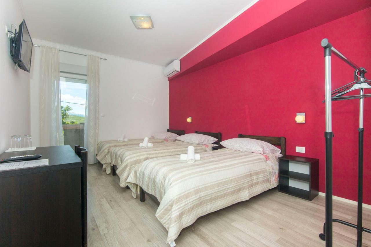 Rooms Marijana Caporice Esterno foto